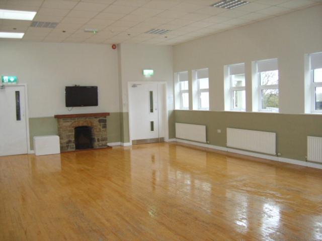 The Benwiskin Centre Ballaghnatrillick Luaran gambar